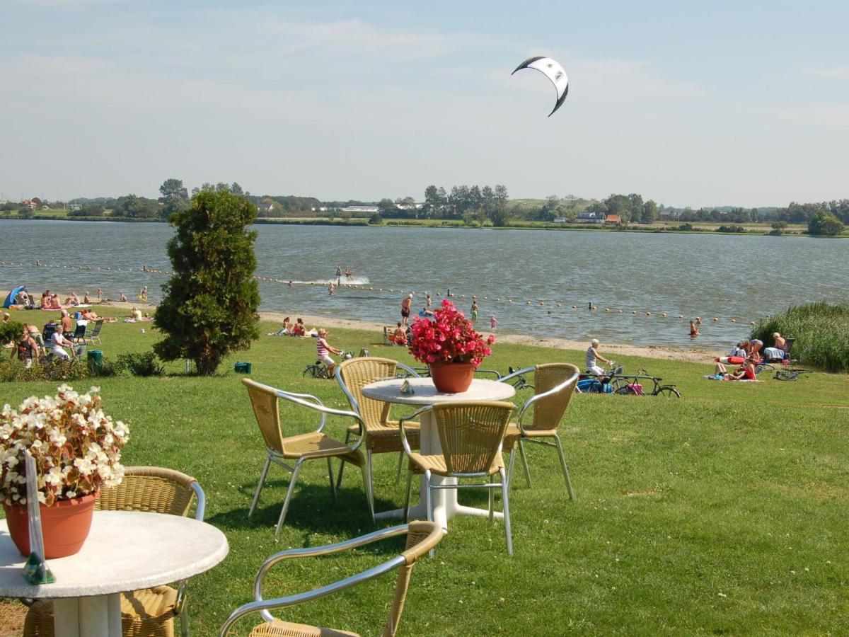 Cosy Holiday Home In Noordwijkerhout Near Lake Exterior foto